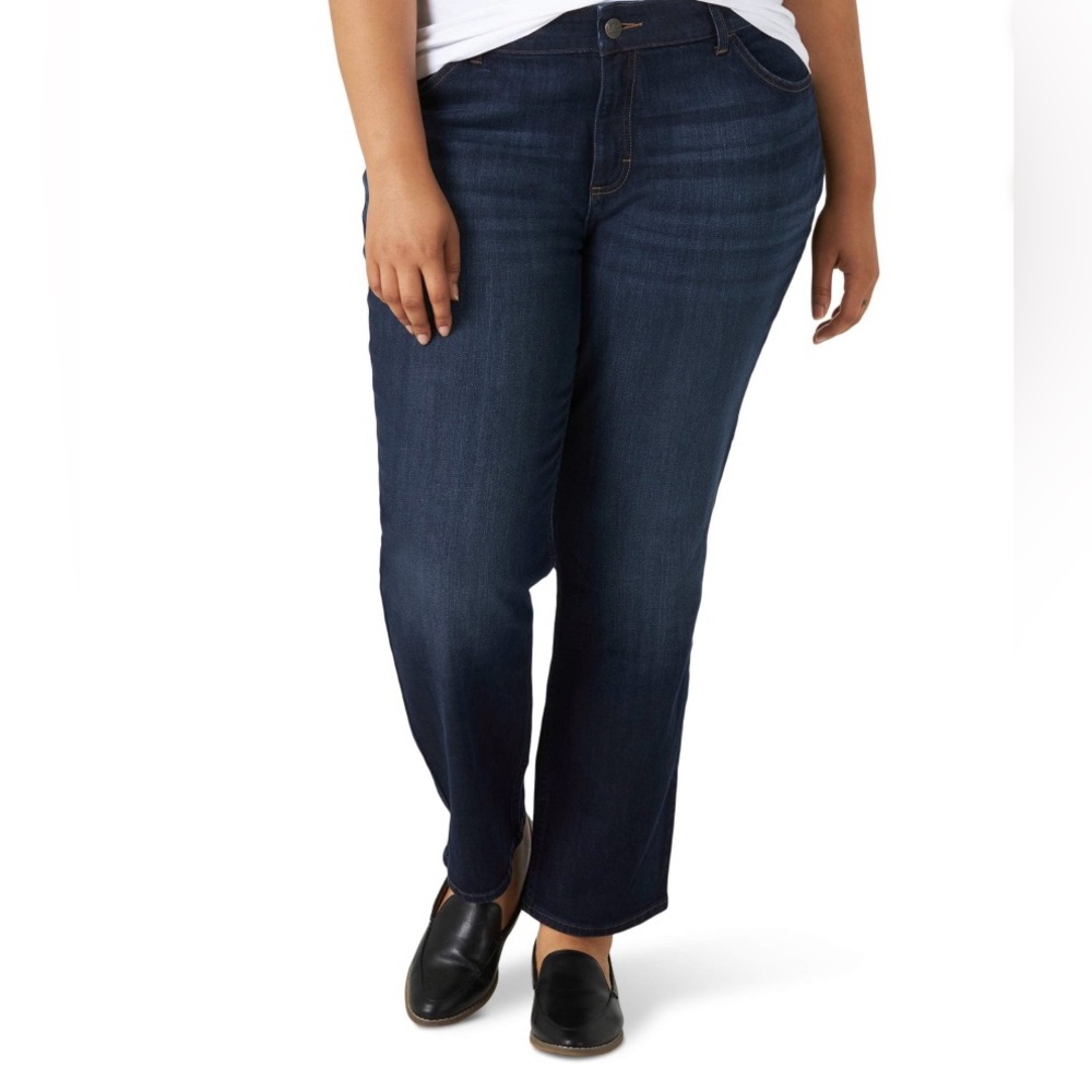 Lee Women’s Plus Straight Leg Jeans in Dark Indigo Size 24W